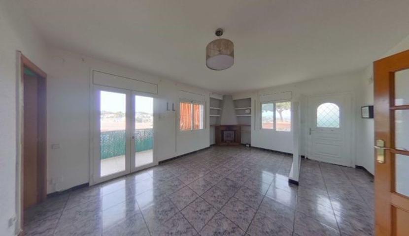 Casa En venta en Lluis Domenech I Muntaner, Lliçà D'Amunt photo 0