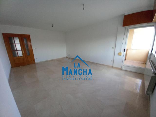 INMOBILIARIA LA MANCHA VENDE PISO EN POZOCAÑADA ( ALBACETE ) DE 3 HABITACIONES CON GARAJE Y TRASTERO. photo 0
