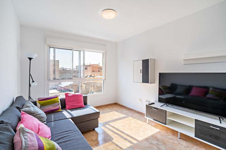 ¡Vivienda en Venta en Balerma: ¡El Piso Perfecto para Vivir Todo el Año! photo 0