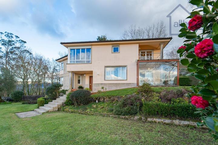 Chalet con Vistas al Mar en Gondomar: Naturaleza, Confort y Ubicación Inmejorable photo 0