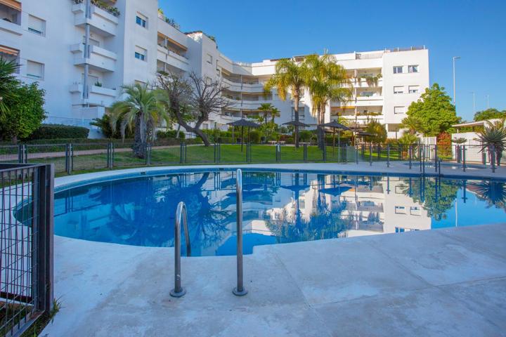Amplio piso con terraza, piscina y garaje en una de las mejores zonas de Jerez. photo 0