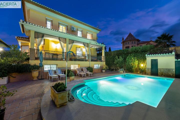 Bonito Chalet en Santa Marta, Gójar. photo 0