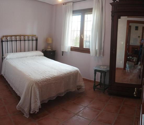 SE VENDE PRECIOSO CHALET EN TORRALBA DE RIBOTA photo 0