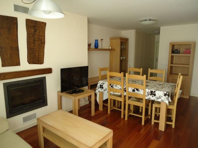 Piso En venta en Calle Las Aliagas, 1, Las Margas Golf-Latas, Sabiñanigo photo 0