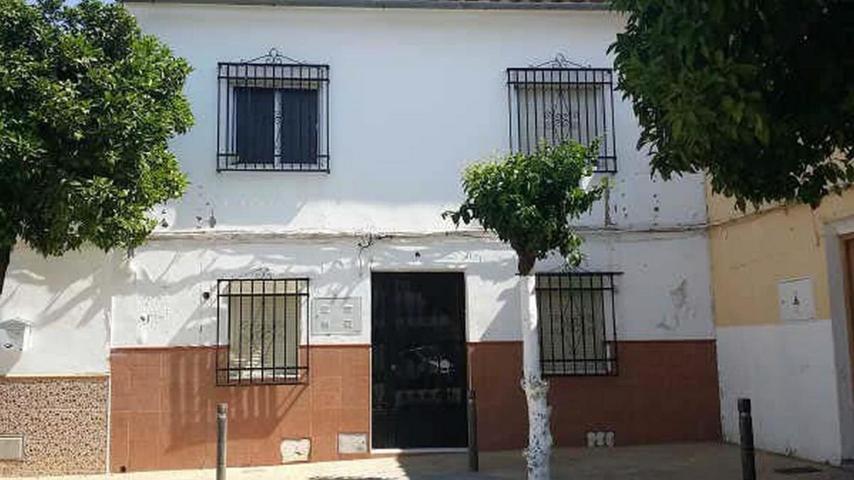 Casa - Chalet en venta en Encinas Reales de 228 m2 photo 0