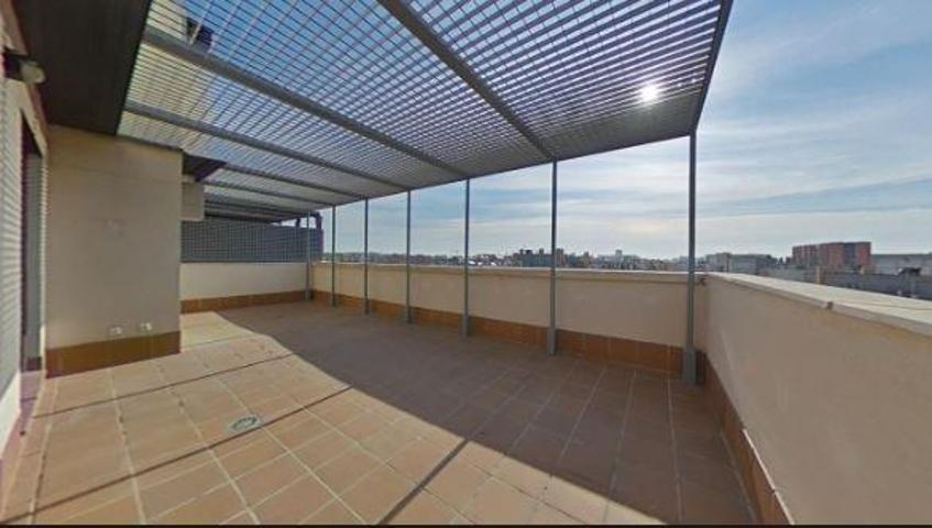 Ático en venta en Madrid de 70 m2 photo 0