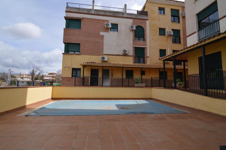 GRAN OPORTUNIDAD: TRÍPLEX EN CÁJAR CON TERRAZA, GARAJE Y PISCINA photo 0
