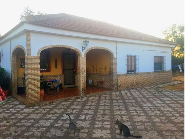 Villa En venta en Carmona photo 0