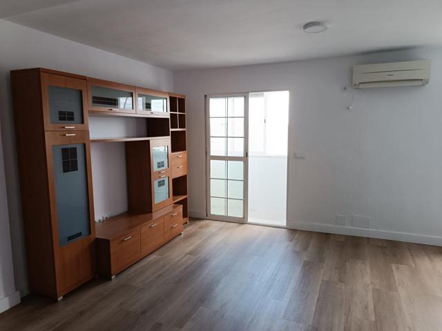 Vivienda reformada lista para habitar en Plaza del Generalife junto Santa Aurelia photo 0