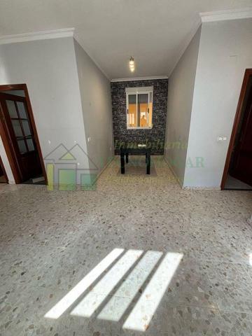 Piso en alquiler en Calle Josefa Llano, Coria del Río photo 0