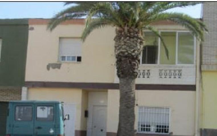 Unifamiliar Pareada En venta en Carretera De La Mojonera, 485, Roquetas, Roquetas De Mar photo 0