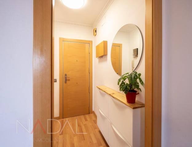 PISO DE 4 HABITACIONES CON PARKING EN MARTORELL photo 0