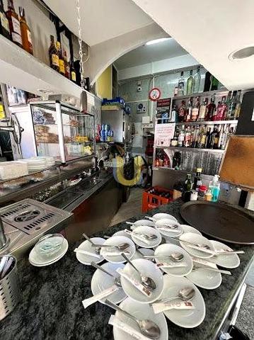 ALQUILER Y TRASPASO DE BAR CON TERRAZA POR JUBILACIÓN - MADRID photo 0