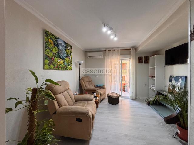 Vivienda reformada en Xeraco a 3 km del mar. Venta con dos plazas de garaje y trastero. photo 0