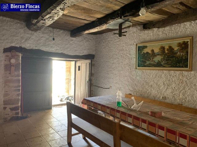 CASA PARA REFORMAR EN CUBILLOS DEL SIL!! photo 0