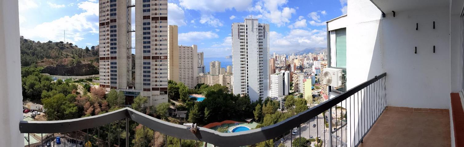 ATICO CON VISTAS AL MAR, SEMIAMUEBLADO, CON URBA. A ESCASOS 7 MIN. PLAYA DE LEVANTE, BENIDORM photo 0