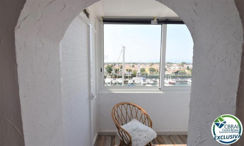 Estudio en venta en Port GREC con impresionantes vistas a la marina y montaña. photo 0