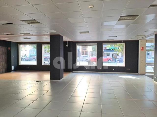 Local en alquiler en Vigo de 215 m2 photo 0