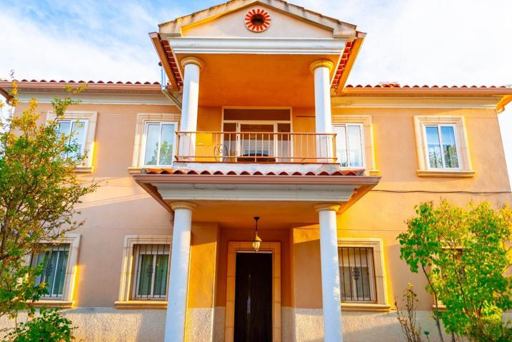 Casa señorial a 6min de Cuenca casi 1.000m2 sólo para ti. photo 0