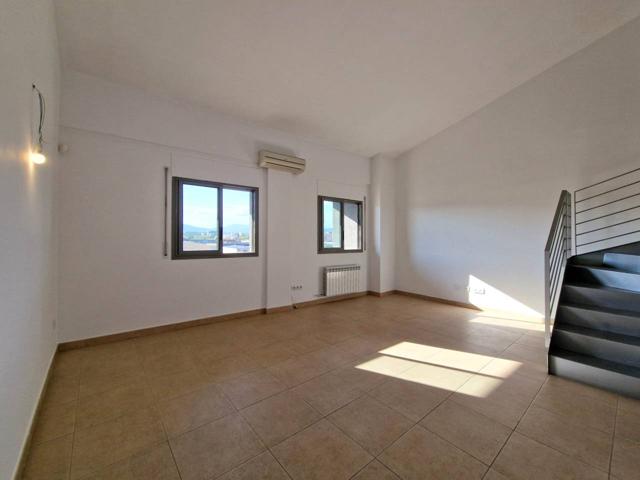 Piso en venta en Migdia Casernes photo 0