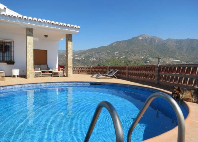 Villa En alquiler en Frigiliana photo 0