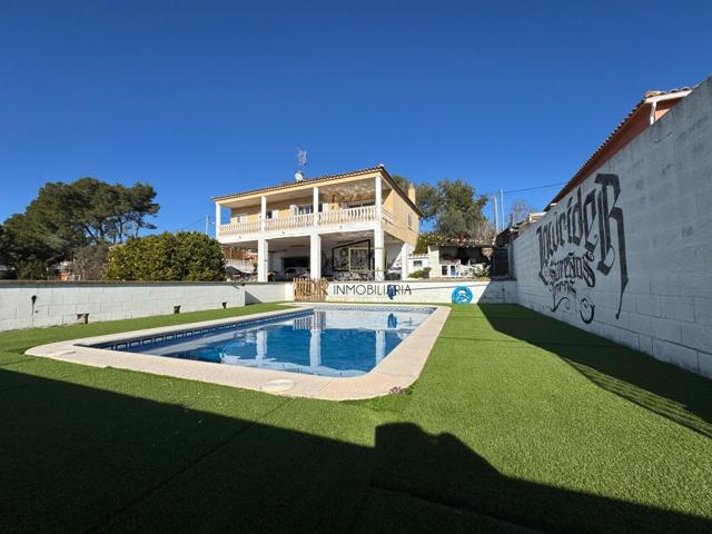 Casa cuatro vientos con piscina en Les Colines, Olivella photo 0