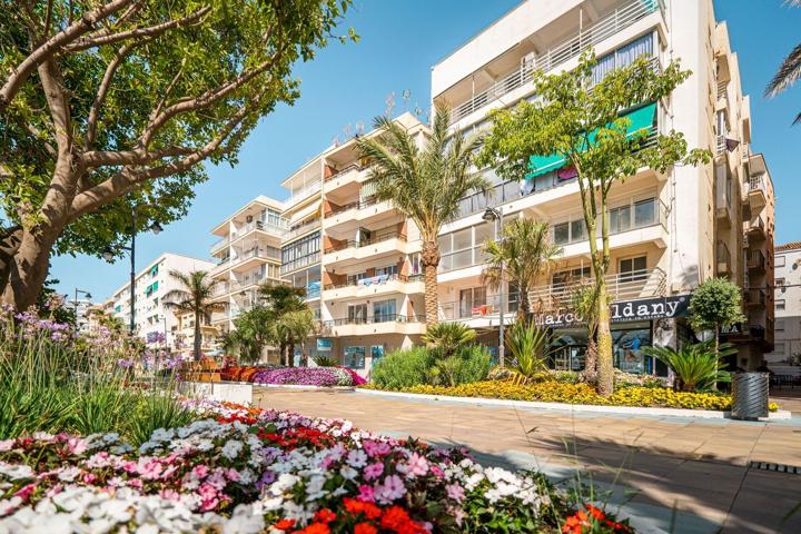 Unifamiliar Pareada En venta en Avenida Juan Carlos, Estepona Pueblo, Estepona photo 0