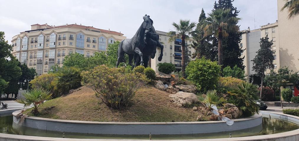 Venta de piso en Jerez. Plaza del Caballo photo 0