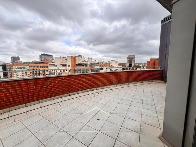 Ático en venta en Madrid de 166 m2 photo 0