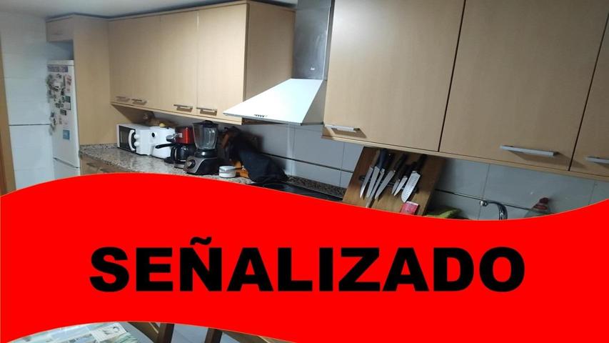 AOC VENDE PISO 3 HAB,1 BAÑO,1 ASEO , GARAJE ,TRASTERO Y PISCINA CLIMATIZADA photo 0