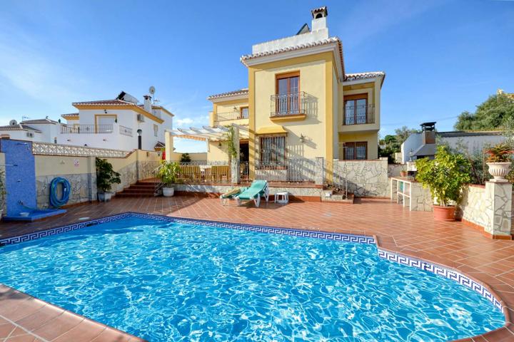 Villa En venta en La Exótica. 29780, Nerja (málaga)ctra De Frigiliana, Nerja photo 0