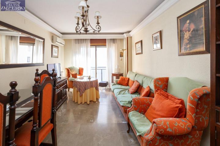 Piso En venta en Constitucion, Granada photo 0