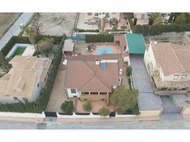 Chalet en venta en Padul photo 0