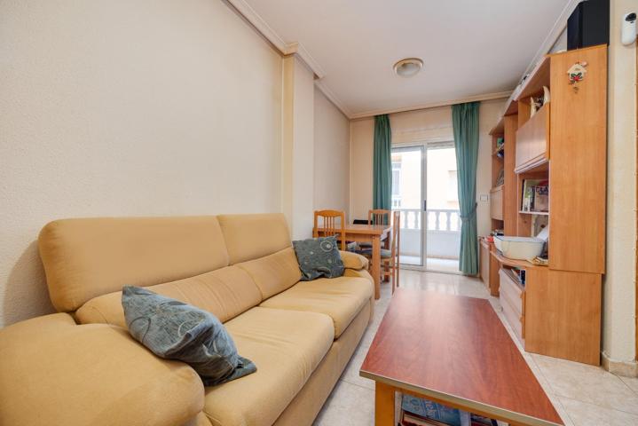 Apartamento 1 dormitorio, SUR y piscina comunitaria! photo 0