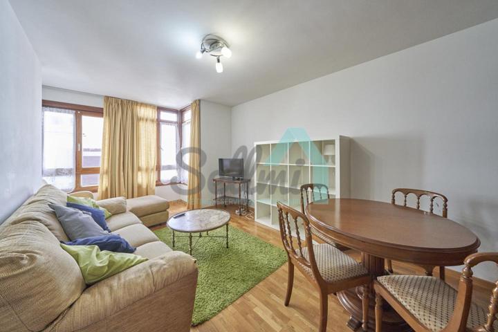 Piso en alquiler en Gijón de 70 m2 photo 0