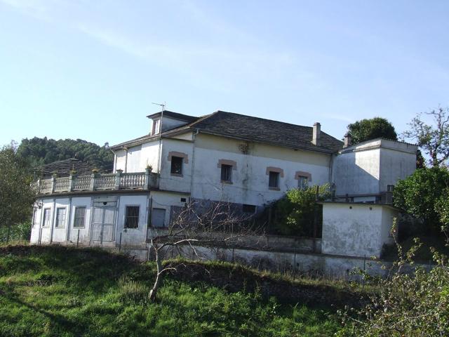 CASONA ASTURIANA EN PARCELA DE 600 M2, PANERA, PAJAR Y POZO DE AGUA. COSTA. photo 0