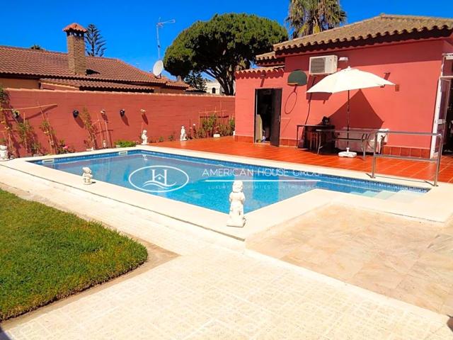 Magnífico Chalet Urbano con Piscina en Venta en Los Gallos, Chiclana de la Fra,, Cádiz photo 0