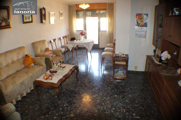 GRUPO LA NORIA VENDE PISO GRANDE 4 DORMITORIOS, SALON, COCINA, 2 BAÑOS, GARAJE Y TRASTERO photo 0