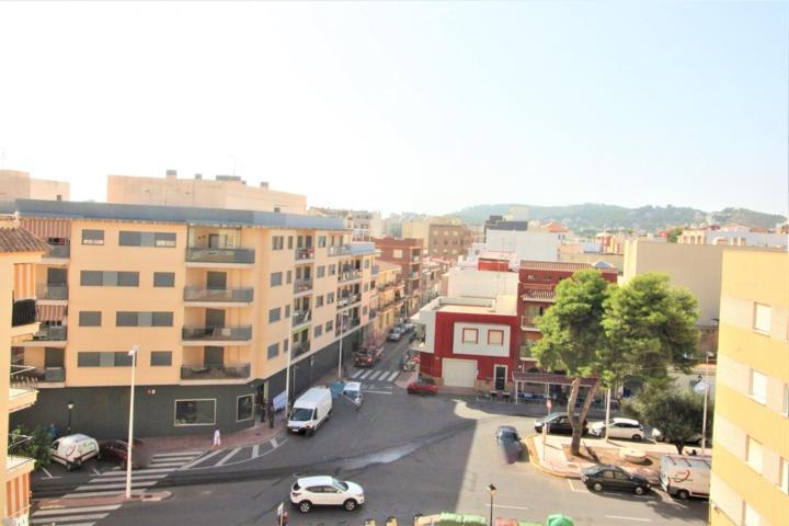 ATICO DUPLEX CON TERRAZA EN PLENO CENTRO DEL PUEBLO OROPESA photo 0