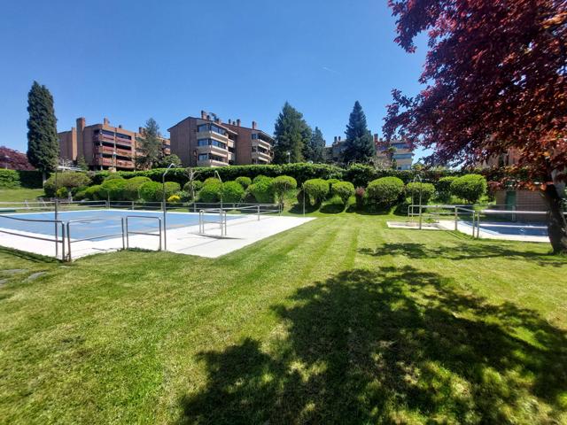 Piso En venta en Zona Pueblo, Pozuelo De Alarcon photo 0