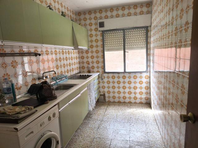 Venta de piso en Yuncler photo 0