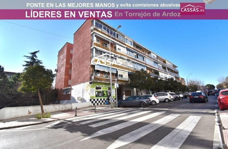 CIRCUNVALACIÓN 4º planta sin ascensor - Piso 3 habitaciones con terraza. photo 0