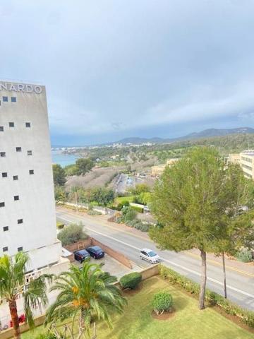 PISO CON TERRAZA Y VISTAS AL MAR EN PORTALS NOUS photo 0