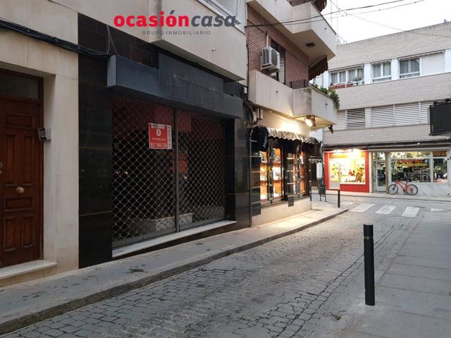 Alquiler de local comercial junto a la calle MAYOR photo 0