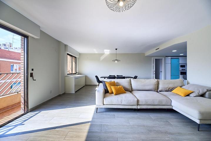 Piso En venta en Mont-Olivet, Valencia photo 0