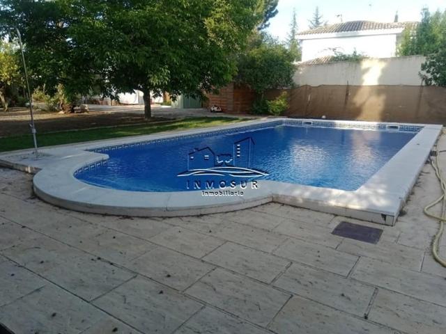 Chalet en venta en Lucena, Lucena photo 0