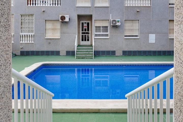 Apartamento en venta en Torrevieja photo 0