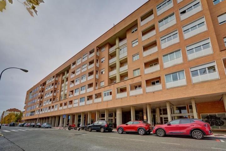 Piso en venta en Iza-Itza, Pamplona-Iruña photo 0
