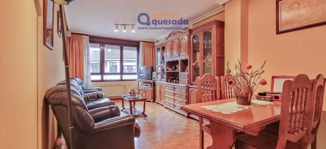 Piso en venta en Lena, Centro photo 0