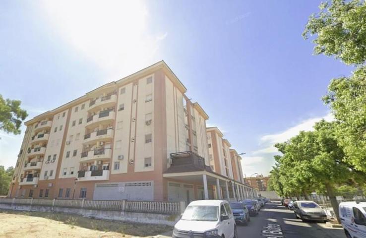 Piso en venta en Utrera, El Junquillo-Campoverde photo 0